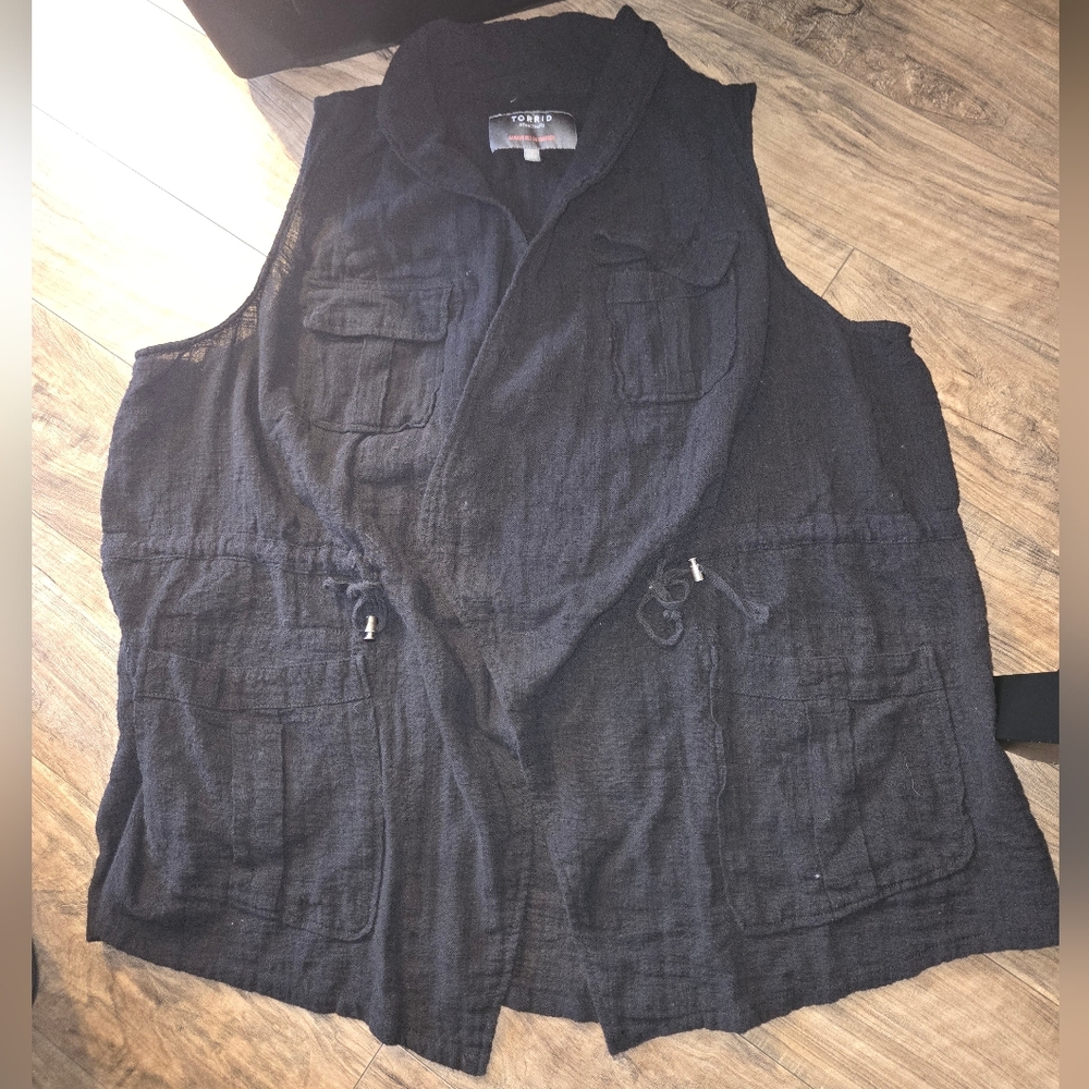 torrid Black Sleeveless Utility Vest